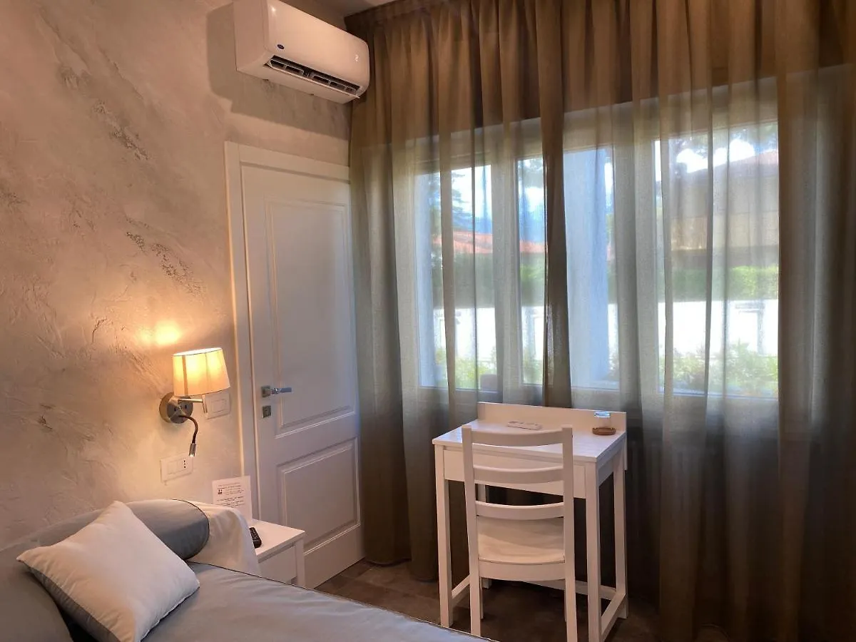 Villa Derna Marina di Pietrasanta